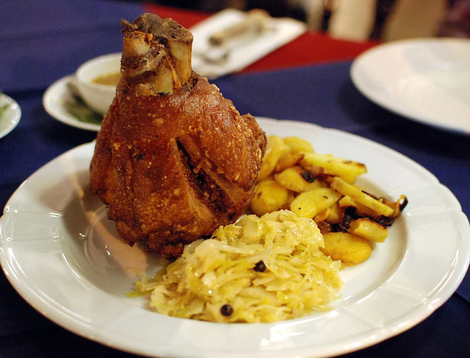 Bayerische Schweinshaxe