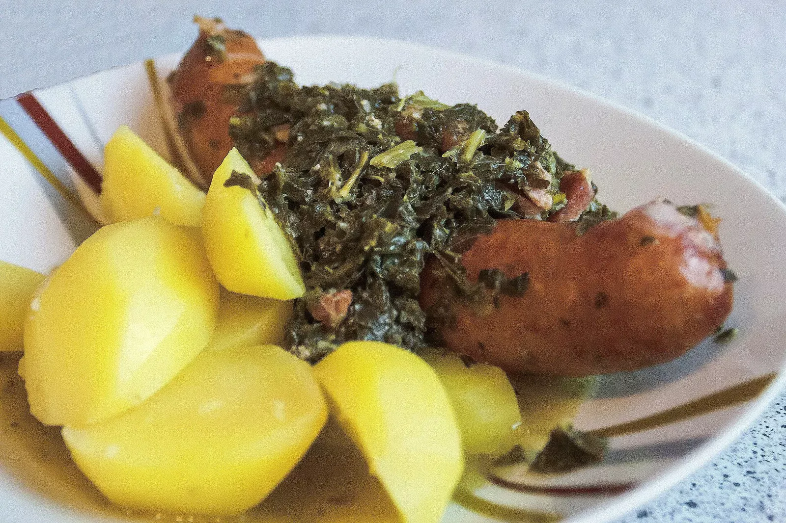 Norddeutscher Grünkohl mit Pinkel und Kasseler